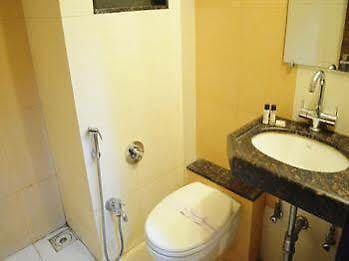 Oyo Rooms Railway Station Ankleshwar Exterior foto