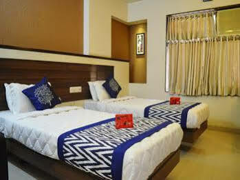 Oyo Rooms Railway Station Ankleshwar Exterior foto